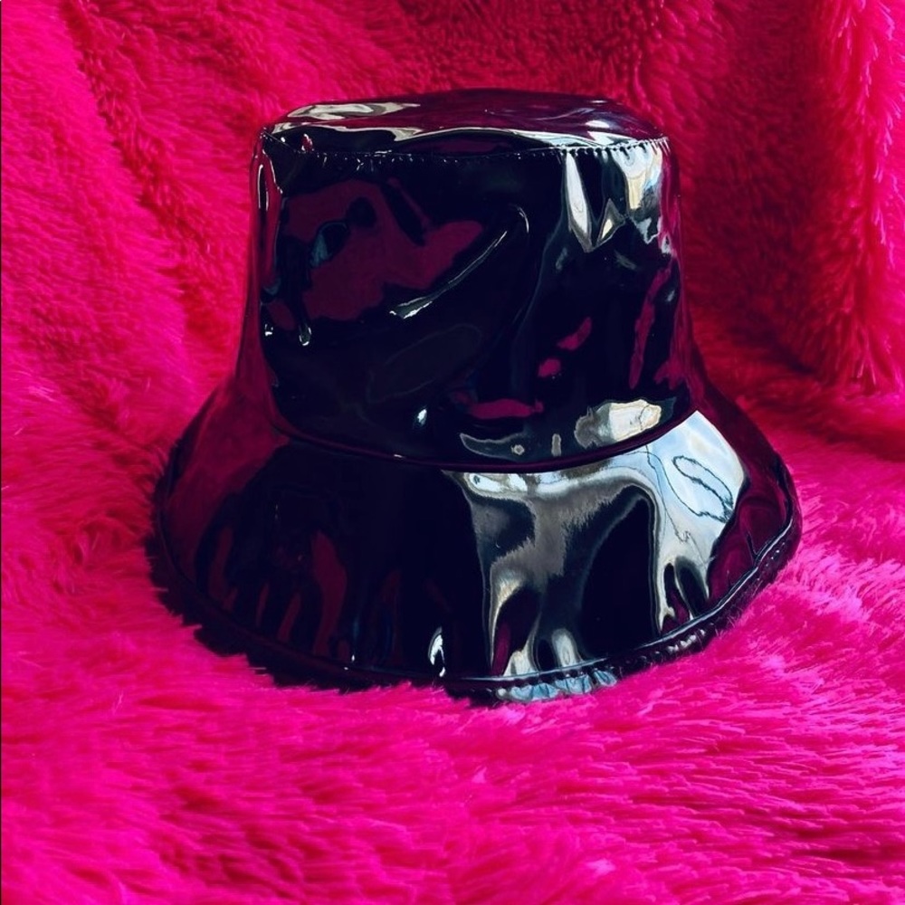 COPY - Black bucket hat